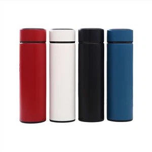 Szigetelt vizes palackok duplafalú